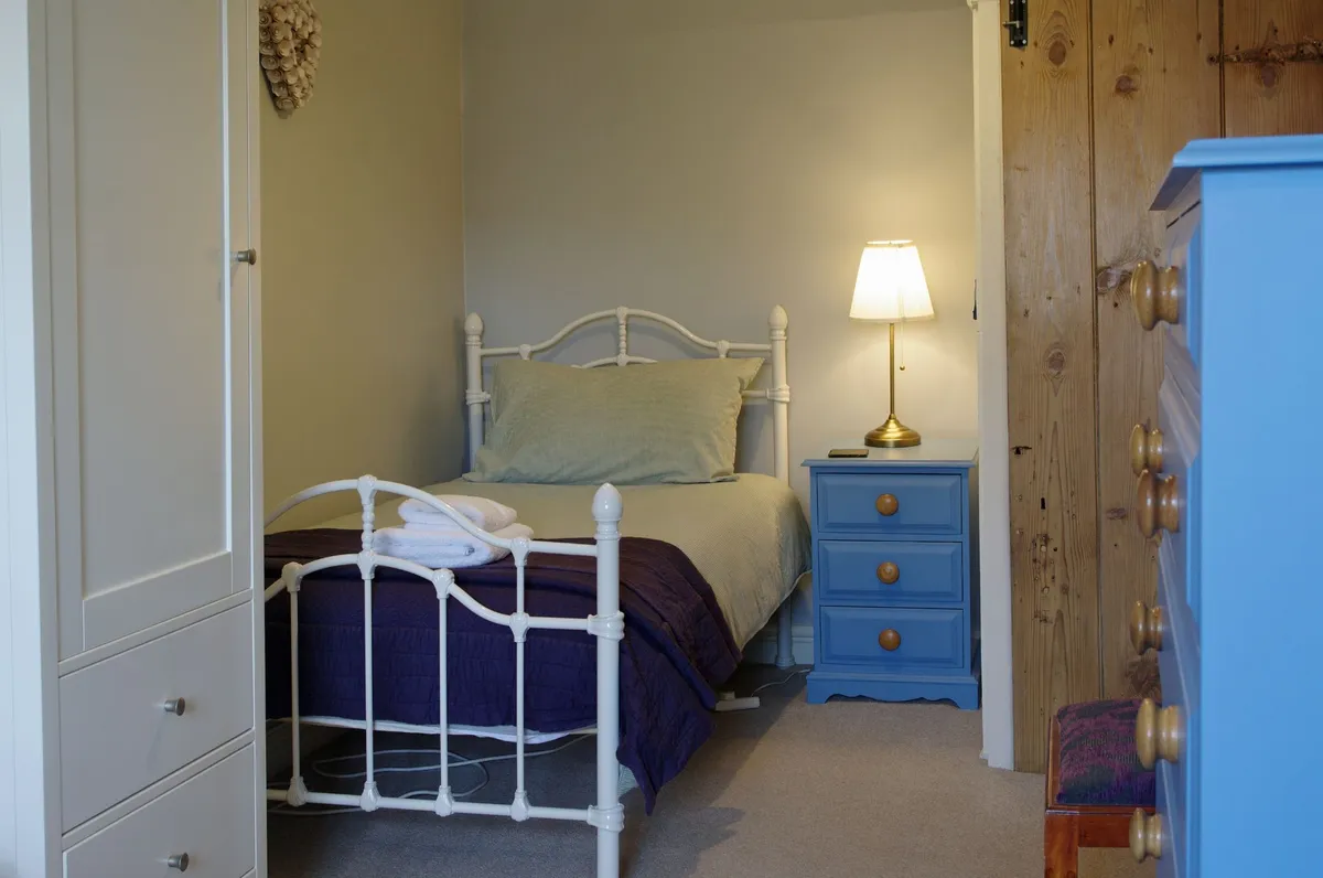 Single bedroom